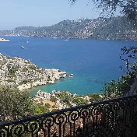 Apollon Apartment